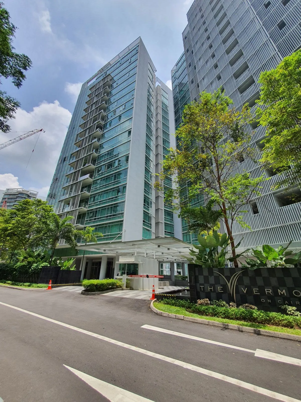 Front entrance The Vermont on Cairnhill Singapore luxury condominium